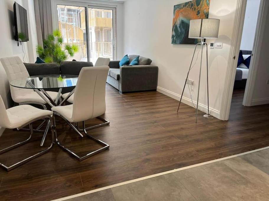 Spacious, Bright & Modern 1 & 2 Bed Apartments At Sligo House - Central Watford Watford  Exterior photo