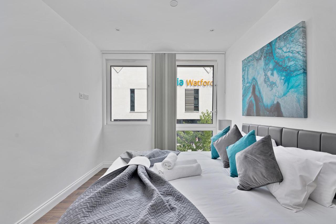 Spacious, Bright & Modern 1 & 2 Bed Apartments At Sligo House - Central Watford Watford  Exterior photo